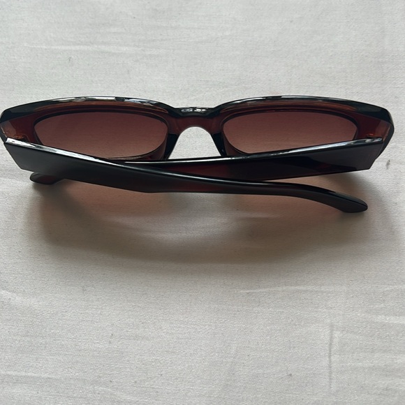 Retro Rectangular Frame Ink Street Photography Sunglasses - Picture 8 of 9